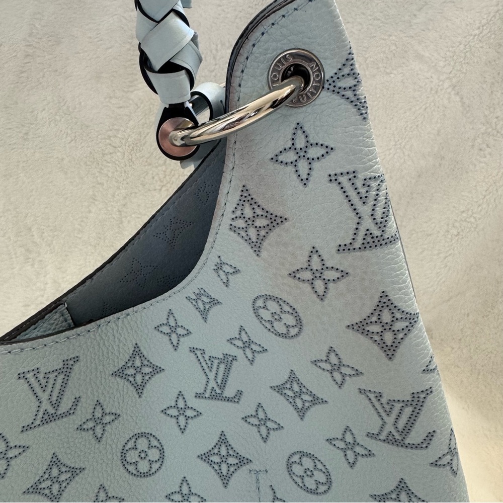 Louis Vuitton Blue Mahina Leather Caramel Bag - Picture 8 of 16